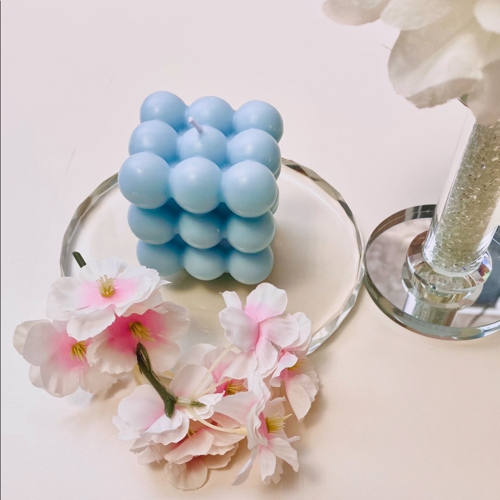 blue bubble cube candle